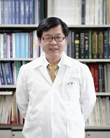 하기용 신사점 명예원장